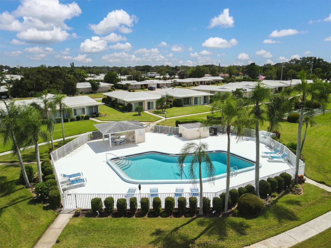 3262 Brockton Lane, Unit 608, Sarasota, FL 34239 Photo
