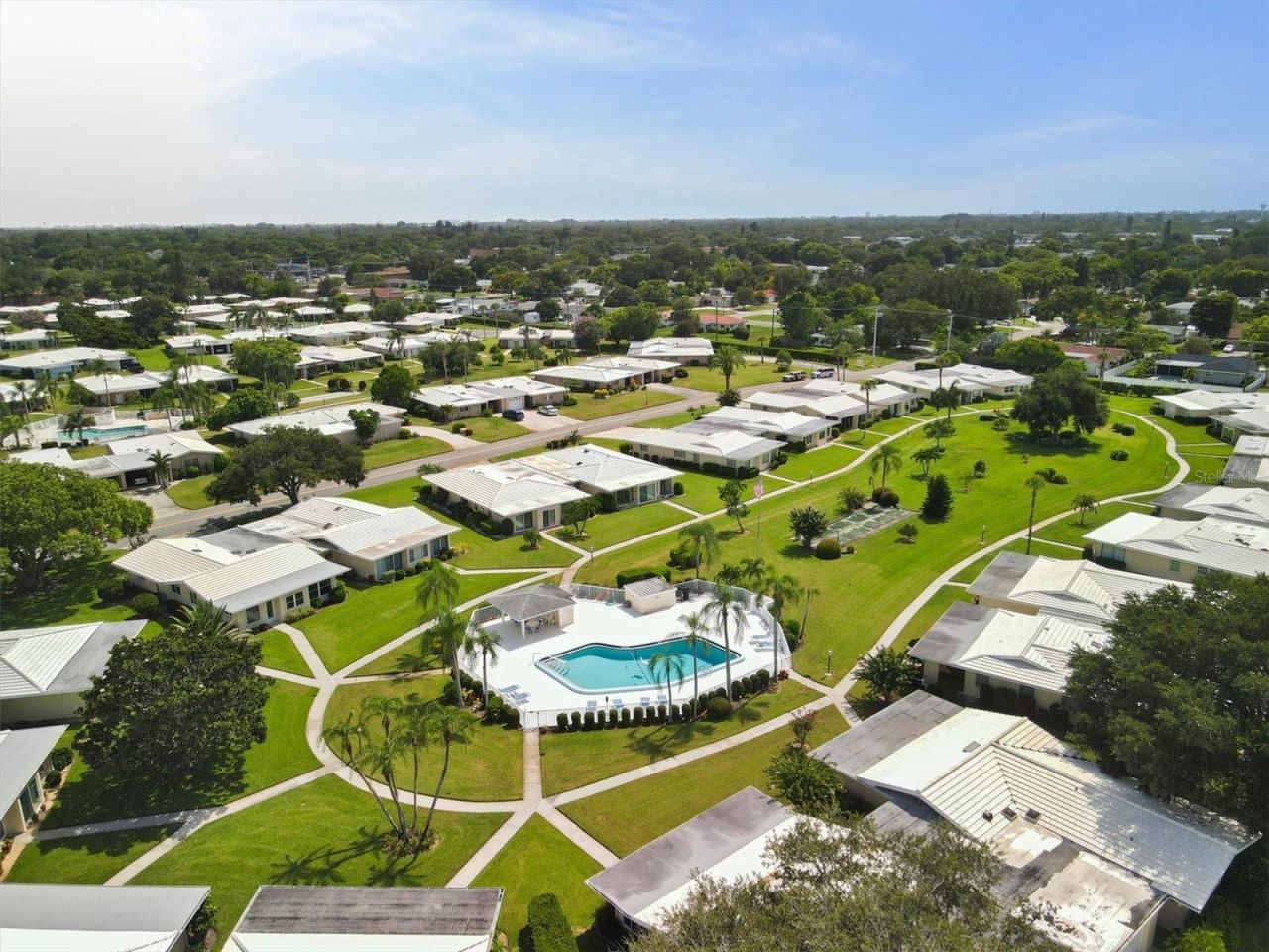 3262 Brockton Lane, Unit 608, Sarasota, FL 34239 Photo