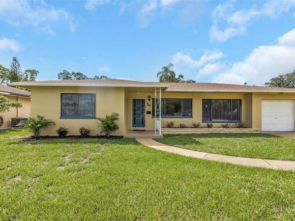 210 S SATURN AVENUE , CLEARWATER, FL 33755