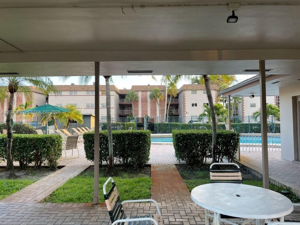 2510 SW 81st Ave , Unit 405, Davie, FL 33324 Photo
