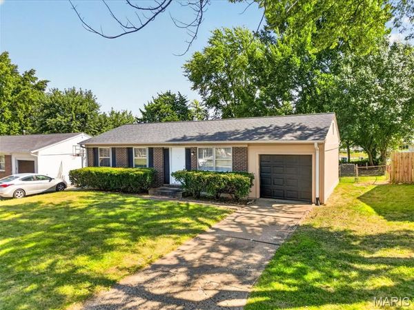 2428 Golfway Drive , St Charles, MO 63301