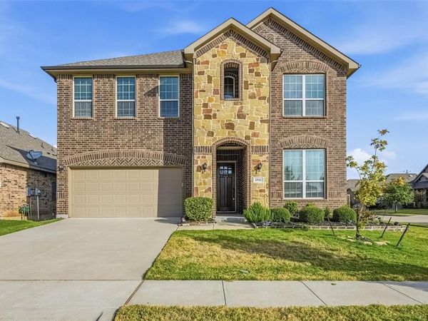 1933 Steppe Trail Drive , Aubrey, TX 76227