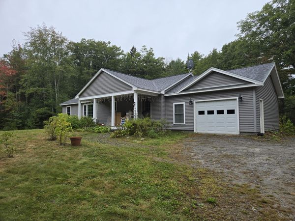 22 Triple Leaf Lane , Boothbay, ME 04537