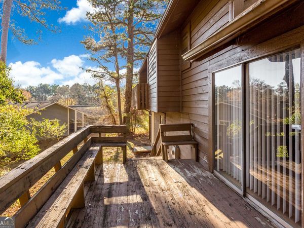 8642 Plumtree Drive, Riverdale, GA 30274