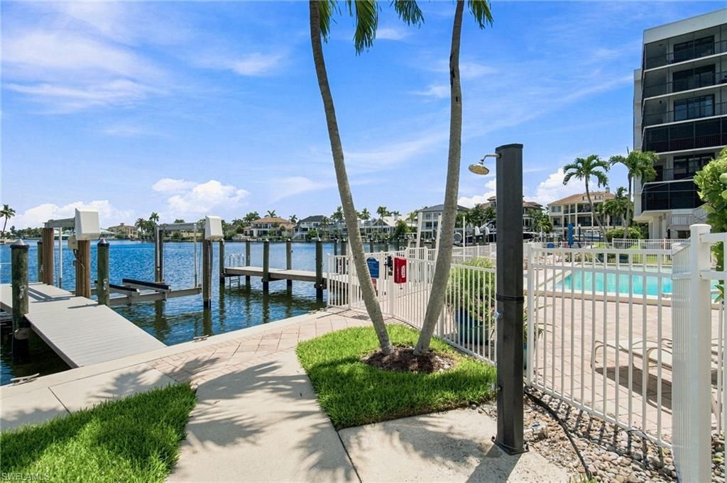 10420 Gulf Shore Dr , Unit 141, Naples, FL 34108 Photo