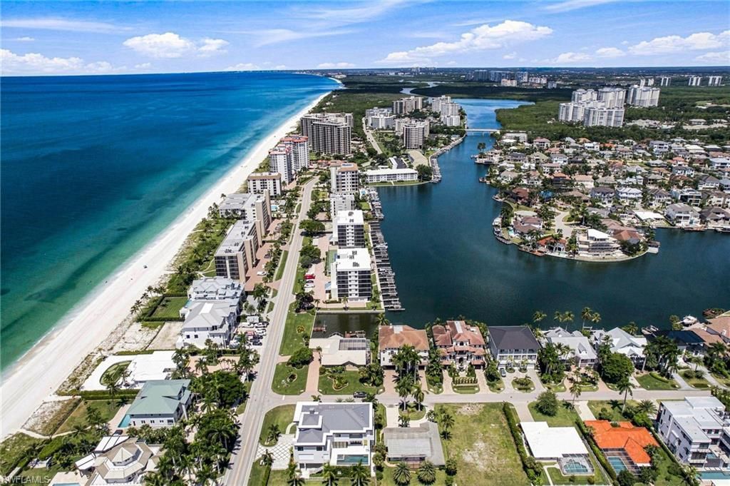 10420 Gulf Shore Dr , Unit 141, Naples, FL 34108 Photo
