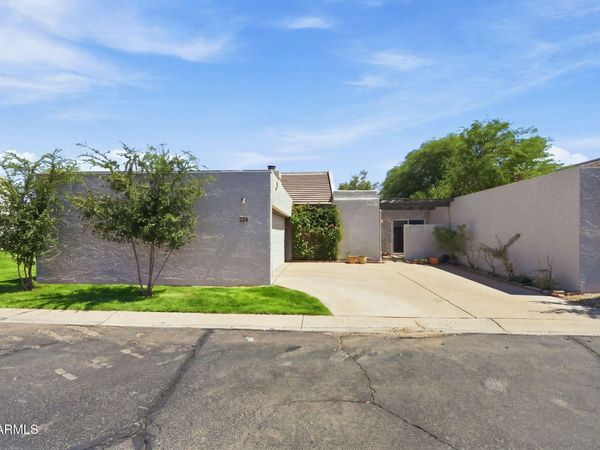 324 E Ambassador Drive, Tempe, AZ 85288