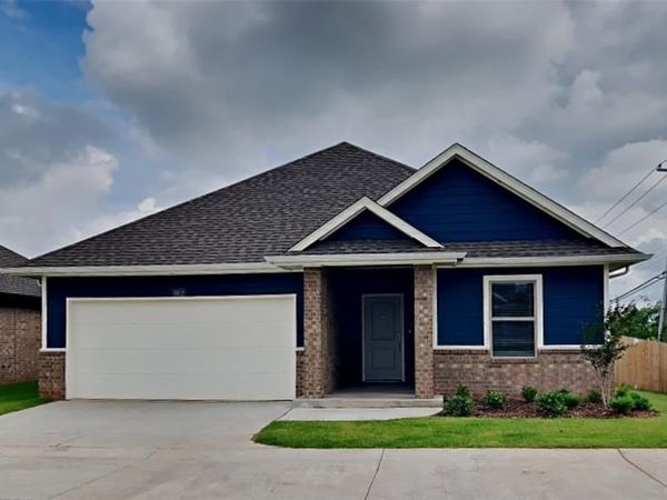6813 Labelle Drive, Warr Acres, OK 73132