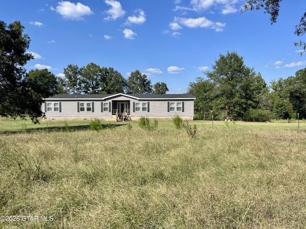 5685 Crystal Ridge Road, Louisville, MS 39339