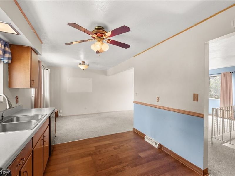 7643 Key West Drive, Parma, OH 44134 Photo 12