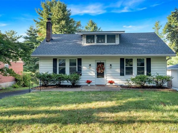 711 Fieldston Terrace, Webster Groves, MO 63119