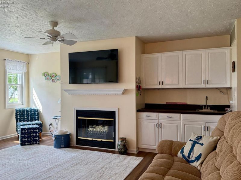 111 W Lakeshore Drive, Unit 2B, Kelleys Island, OH 43438 Photo 13