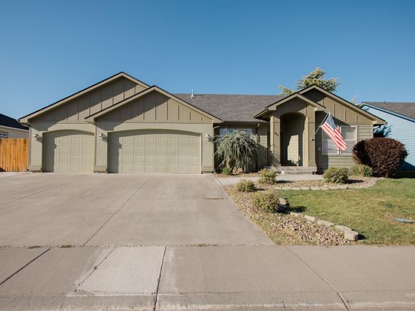166 Ne Windy Street, Mountain Home, ID 83647