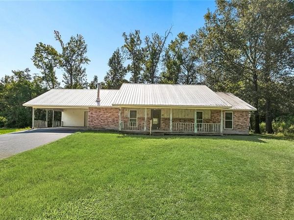 32749 JOHN BARBER Road, Holden, LA 70744