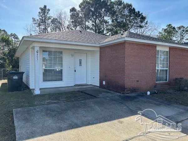 8931 Forest Oak Dr, Pensacola, FL 32506