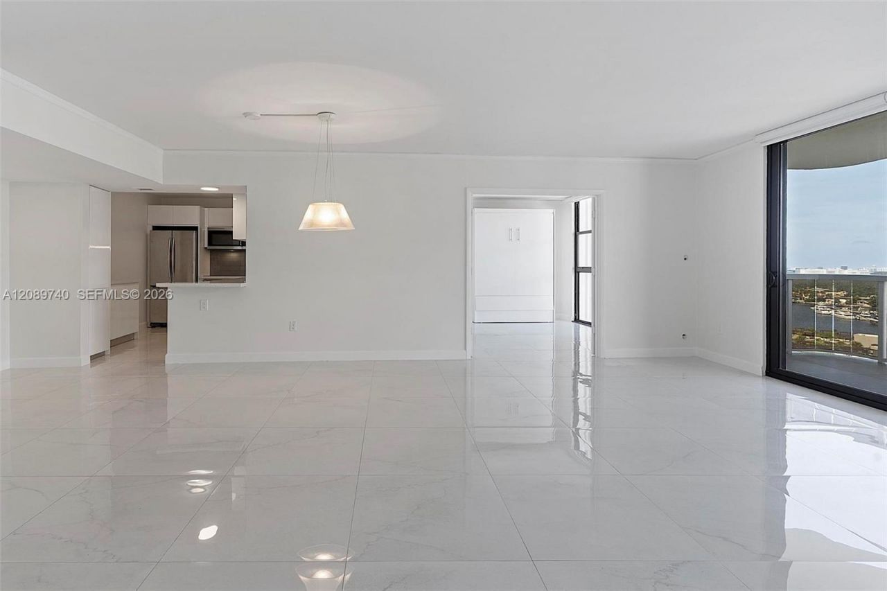 9 Island Ave, Unit 1911, Miami Beach, FL 33139 Photo