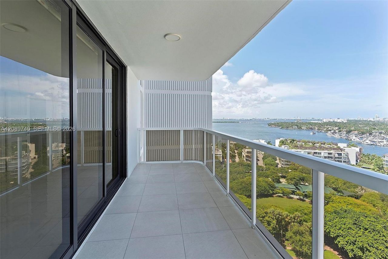 9 Island Ave, Unit 1911, Miami Beach, FL 33139 Photo