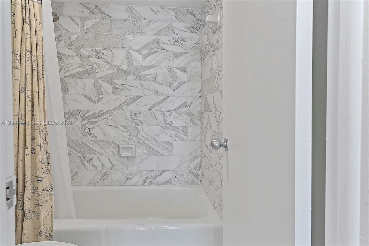 9 Island Ave, Unit 1911, Miami Beach, FL 33139 Photo