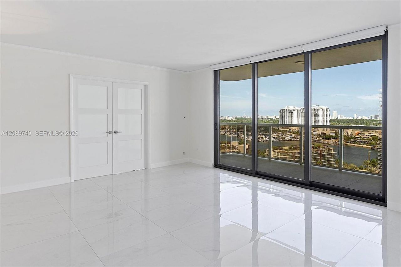 9 Island Ave, Unit 1911, Miami Beach, FL 33139 Photo