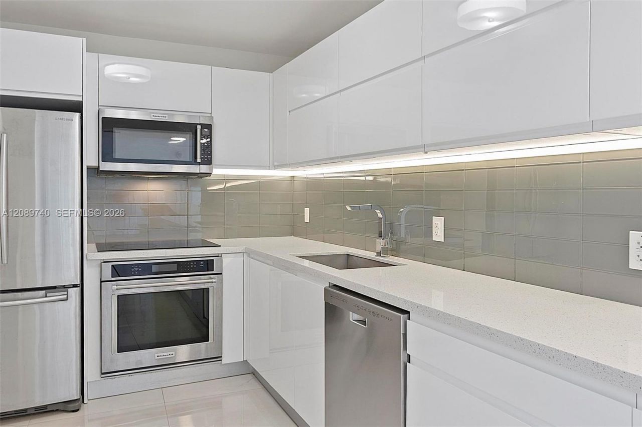 9 Island Ave, Unit 1911, Miami Beach, FL 33139 Photo