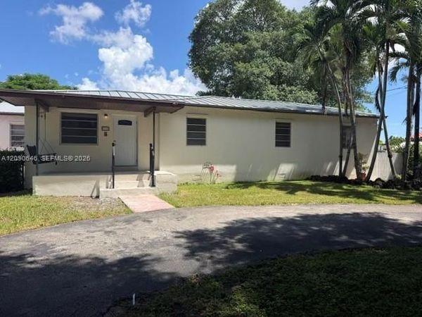 2725 SW 82 Avenue , Unit B, Miami, FL 33155