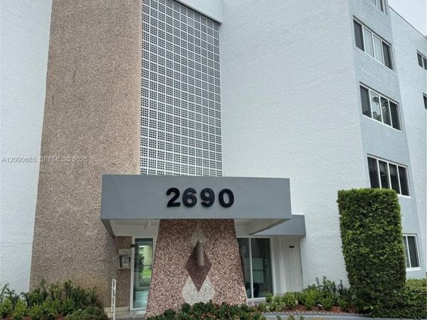2690 SW 22nd Ave, Unit 504, Miami, FL 33133