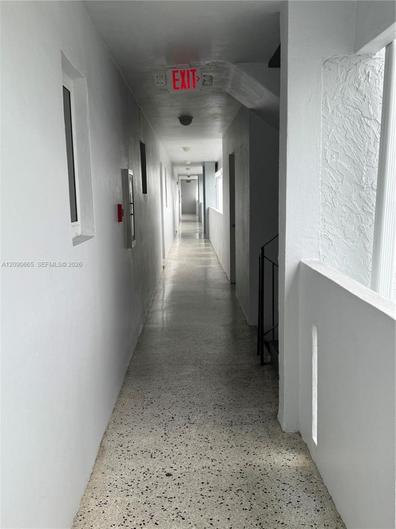 2690 SW 22nd Ave, Unit 504, Miami, FL 33133 Photo