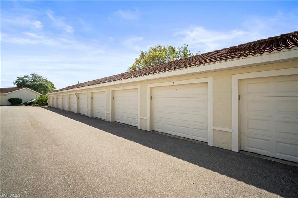 4665 Saint Croix Ln , Unit 1525, Naples, FL 34109 Photo