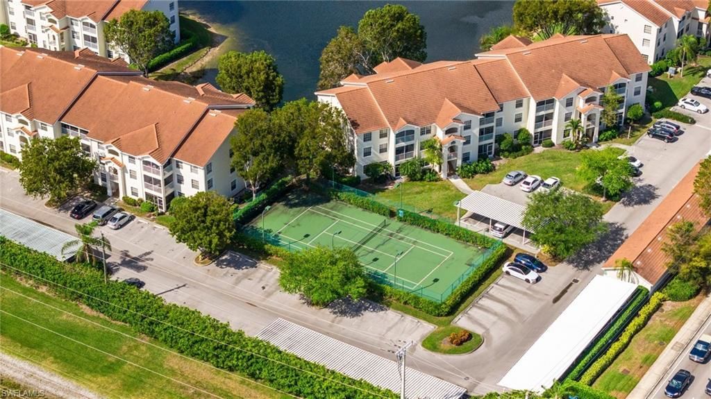 4665 Saint Croix Ln , Unit 1525, Naples, FL 34109 Photo