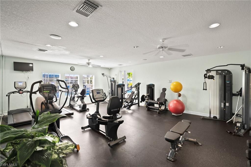 4665 Saint Croix Ln , Unit 1525, Naples, FL 34109 Photo