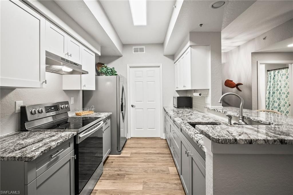 4665 Saint Croix Ln , Unit 1525, Naples, FL 34109 Photo