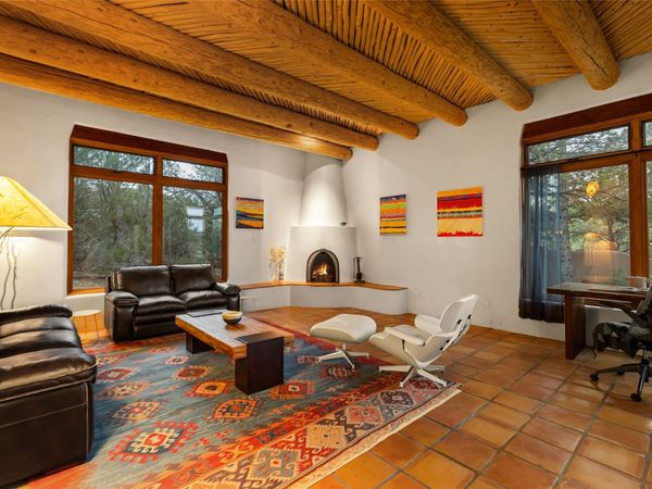 869 Paseo Del Sur, Santa Fe, NM 87501