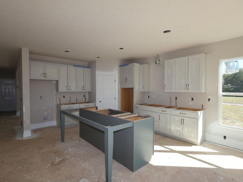 568 Fadley Loop E, Delaware, OH 43015 Photo 7