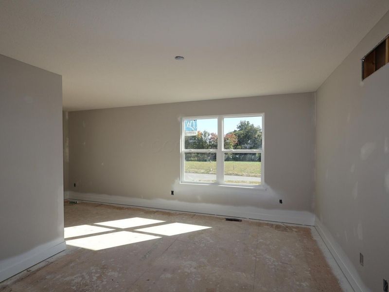 568 Fadley Loop E, Delaware, OH 43015 Photo 9