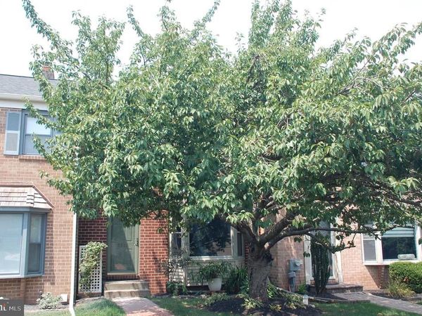 3912 GATEHOUSE LANE, CREAMERY, PA 19430