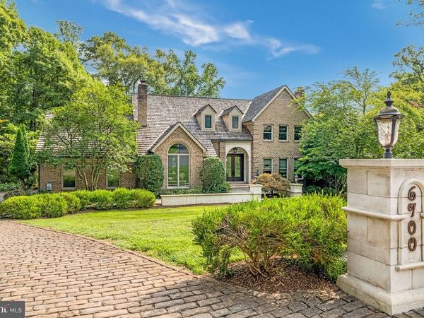 6700 VENDOME TERRACE, BETHESDA, MD 20817