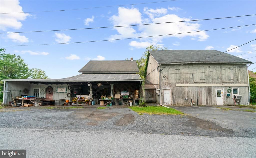 113 JOHN ALY , COOPERSBURG, PA 18036