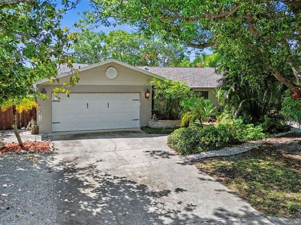 508 WHITE OAK DRIVE , TARPON SPRINGS, FL 34689