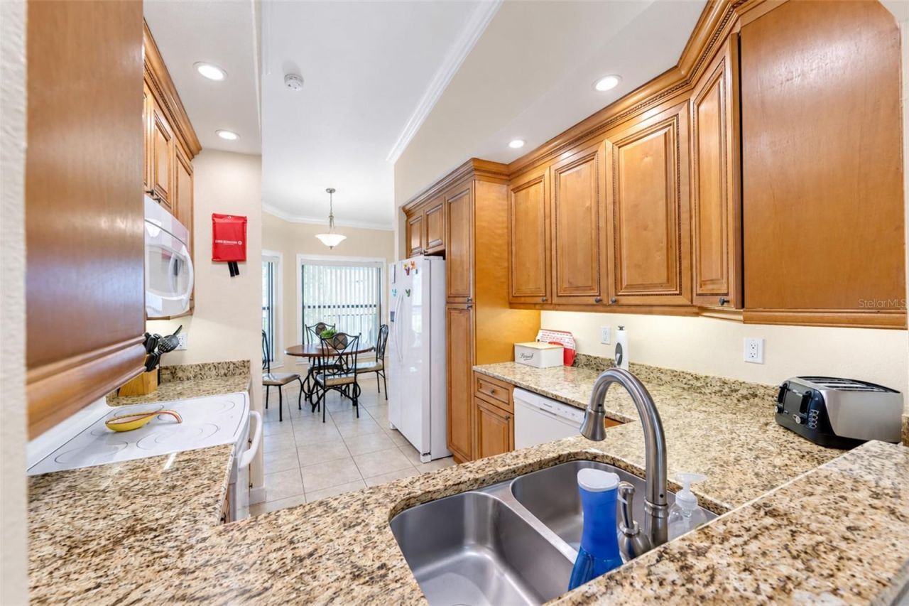 4420 46th Avenue W, Unit 202, Bradenton, FL 34210 Photo