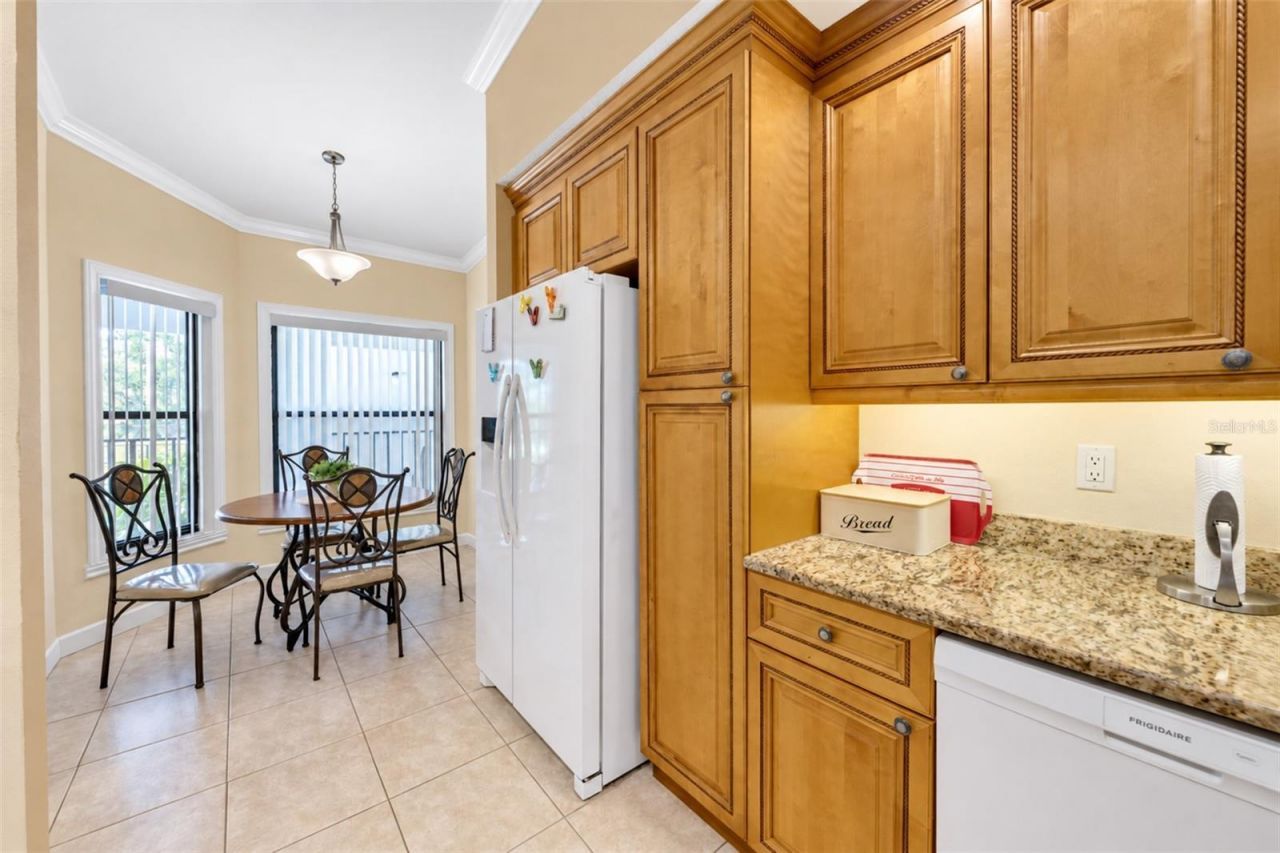 4420 46th Avenue W, Unit 202, Bradenton, FL 34210 Photo