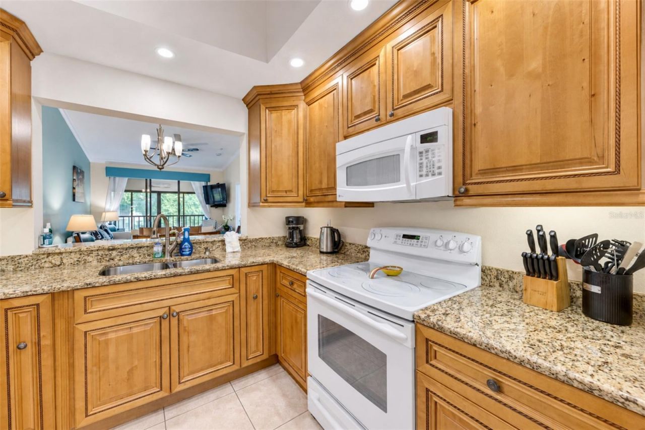 4420 46th Avenue W, Unit 202, Bradenton, FL 34210 Photo