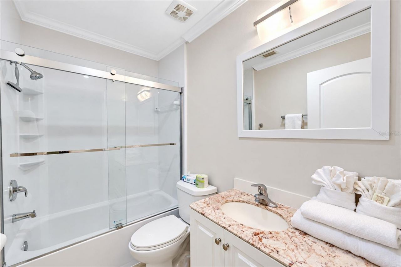 4420 46th Avenue W, Unit 202, Bradenton, FL 34210 Photo