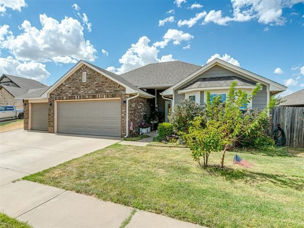 10205 Salt Fork Drive, Yukon, OK 73099