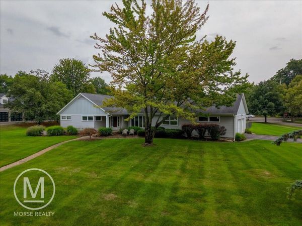 2816 Bonnell Avenue SE, East Grand Rapids, MI 49506