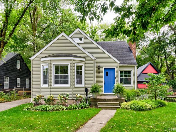 88 Amherst Road, Pleasant Ridge, Mi 48069