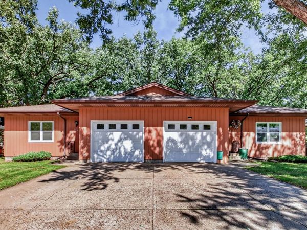 2810 Hallie Lane, Eau Claire, WI 54703