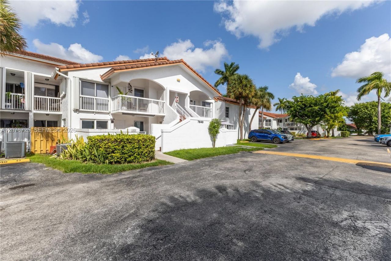 7640 SW 153rd Ct, Unit 102, Miami, FL 33193 Photo