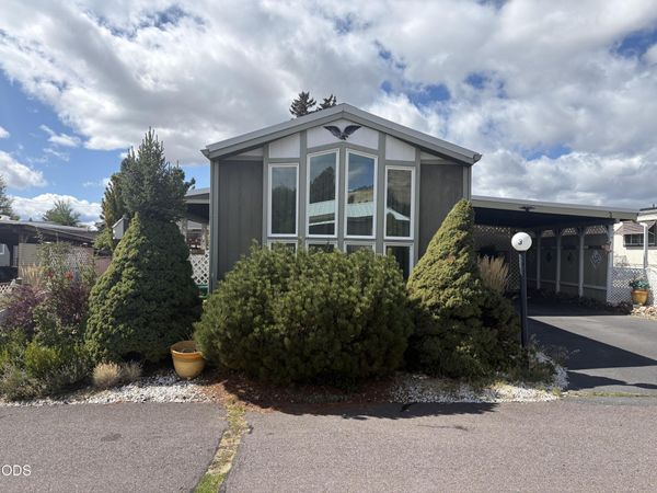 1622 Madison Street, Unit APT 3, Klamath Falls, OR 97603