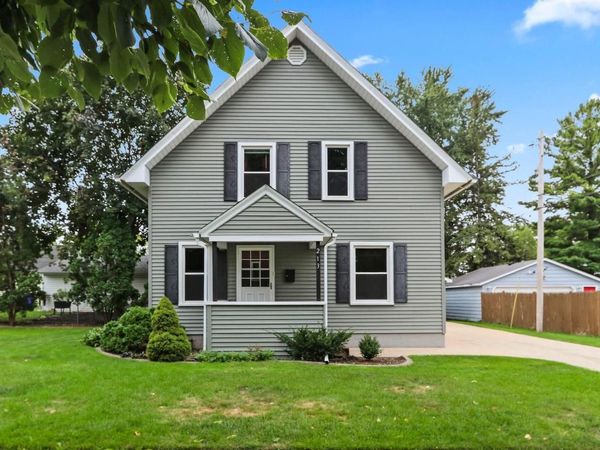 213 W MARQUETTE STREET, Appleton, WI 54911