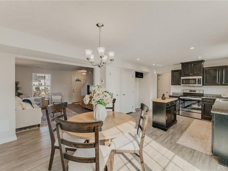 6207 Willow Oak Drive, Tipp City, OH 45371 Photo 10